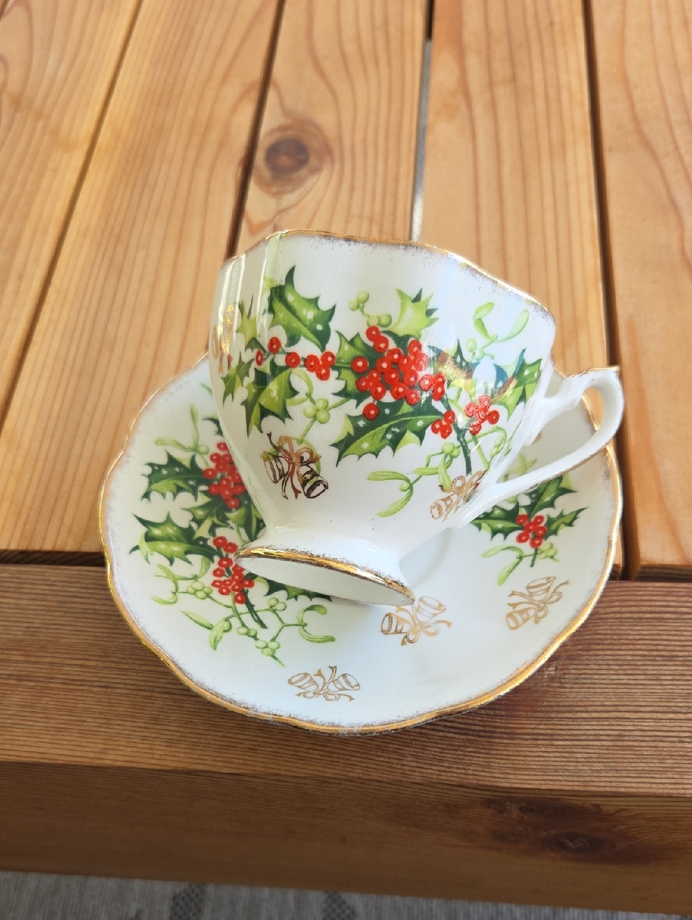 Queen Anne "Yuletide"  Fine Bone China Tea Cup